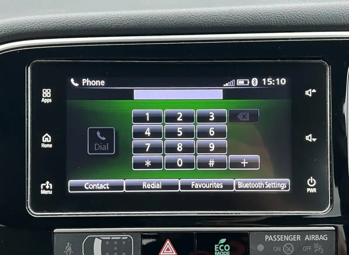 2018-mitsubishi-outlander-24-5h-phev-big-46