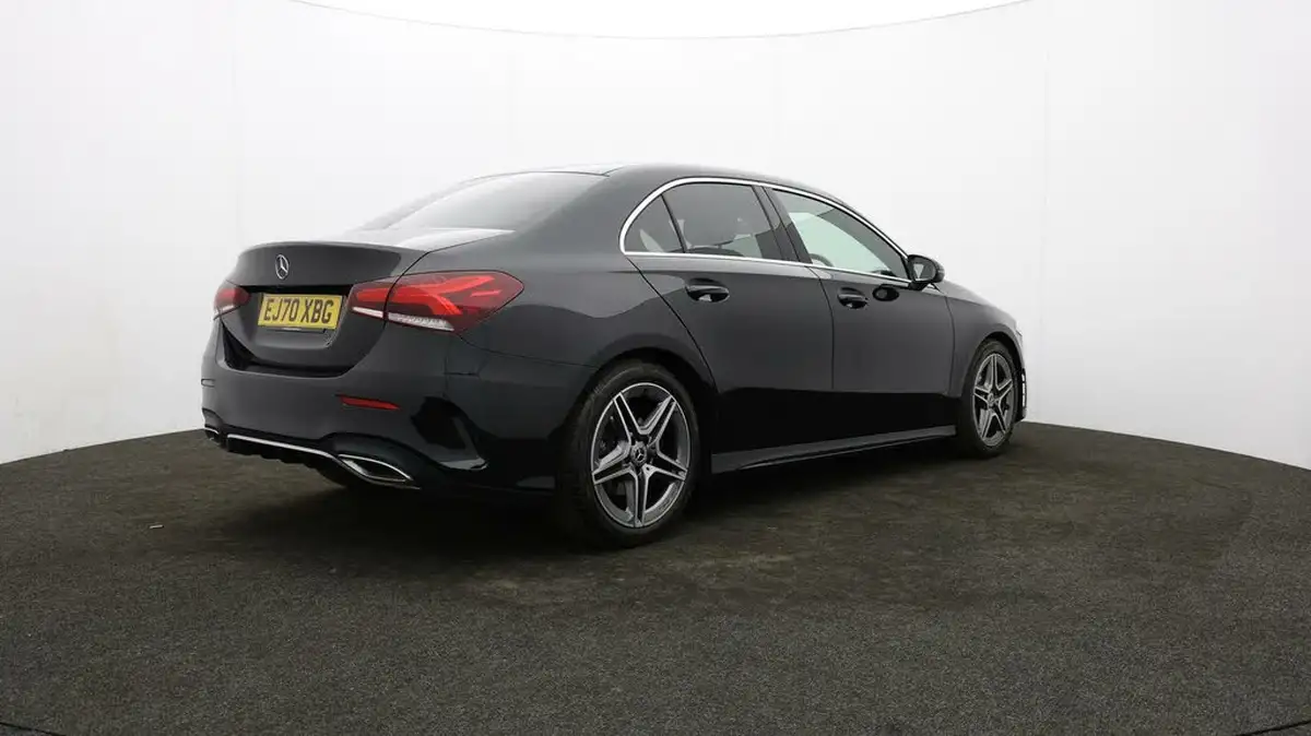 2020-mercedes-benz-a-class-13-a200-amg-line-saloon-4d-7g-dct-big-77