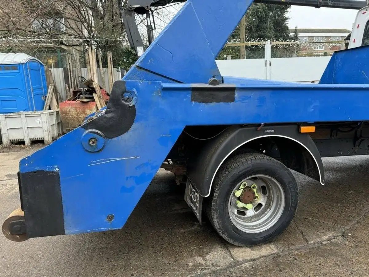 2015-iveco-daily-c-class-23td-35c13-3750-chassis-cab-big-6