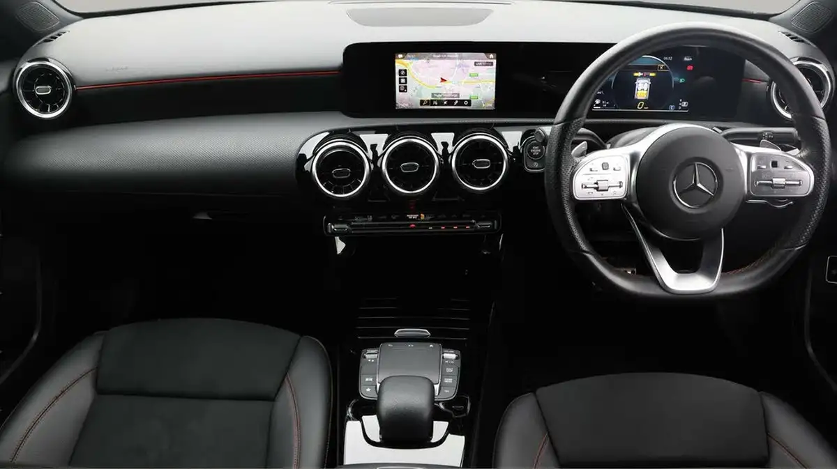 2020-mercedes-benz-a-class-13-a200-amg-line-saloon-4d-7g-dct-big-12