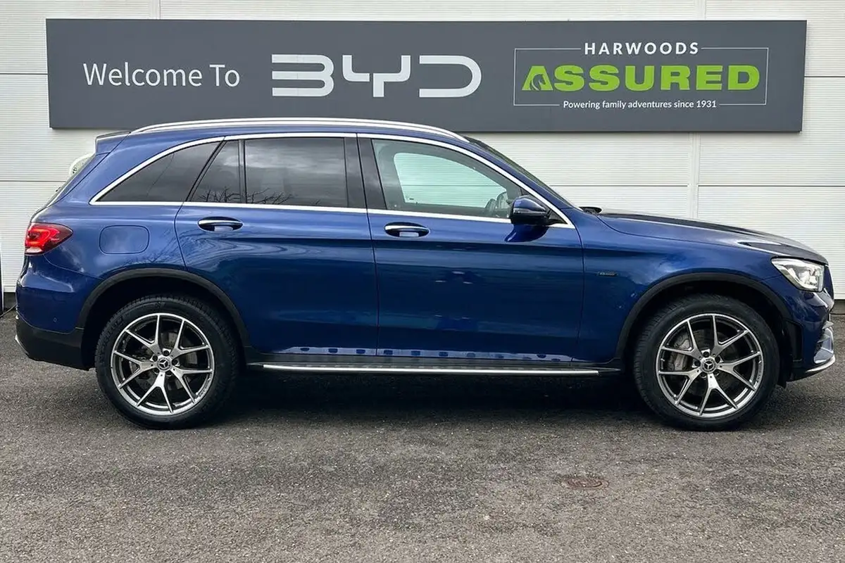 2021-mercedes-benz-glc-class-20-glc300e-amg-line-premium-plus-320ps-station-wagon-5d-big-1
