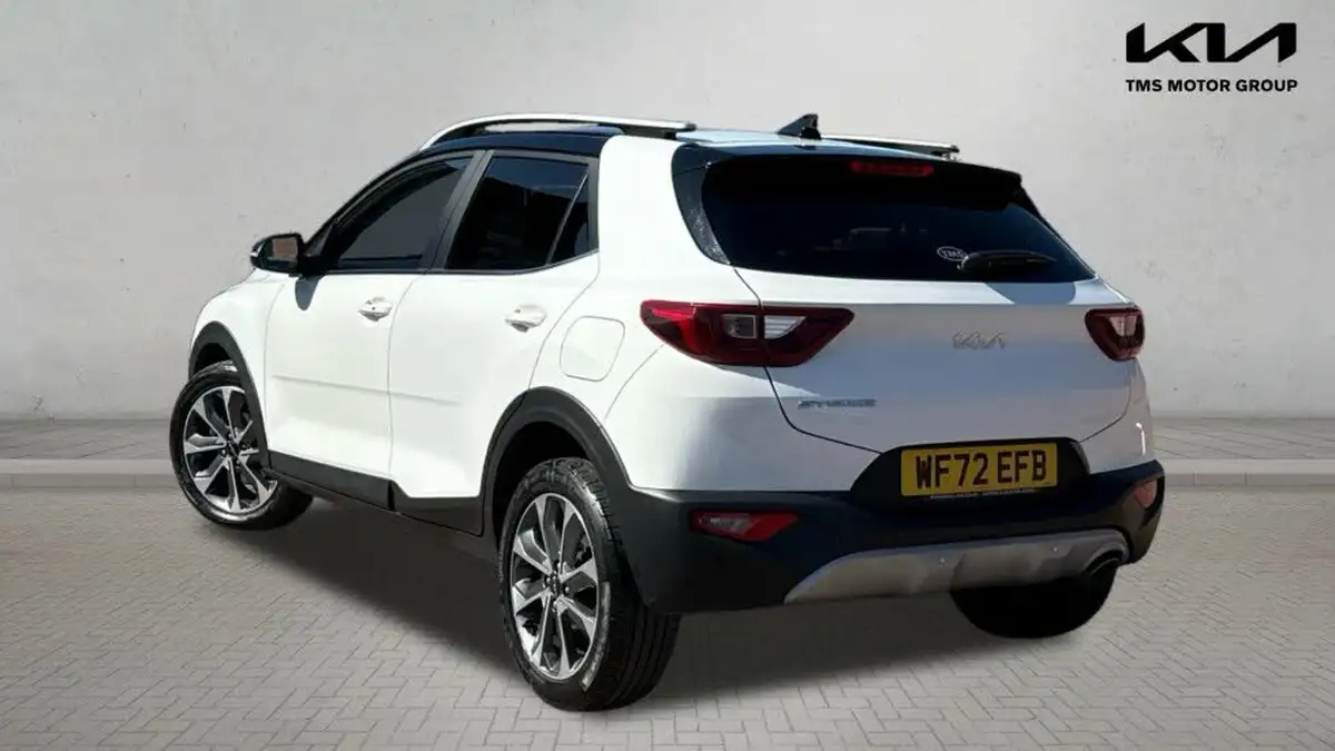 2022-kia-stonic-10-t-gdi-connect-big-1