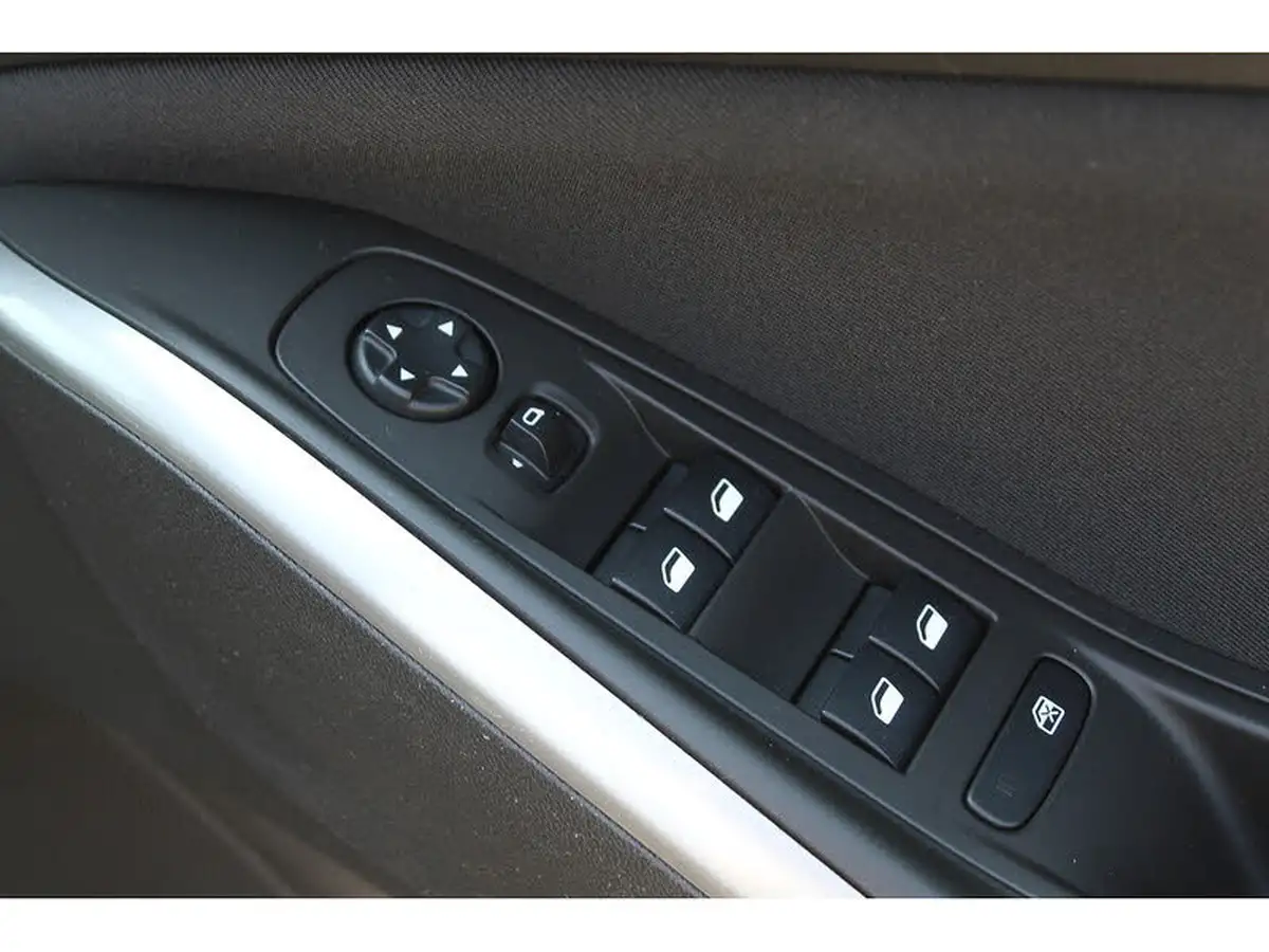 2018-vauxhall-grandland-x-16cdti-se-122ps-ecotec-big-26