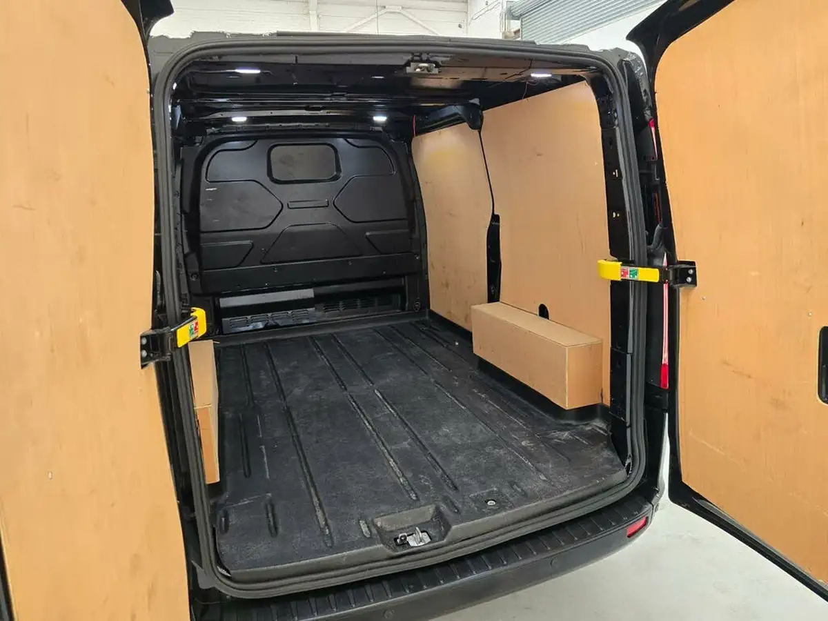 2022-ford-transit-custom-20tdci-280-l1h1-limited-130pseu6dt-big-13