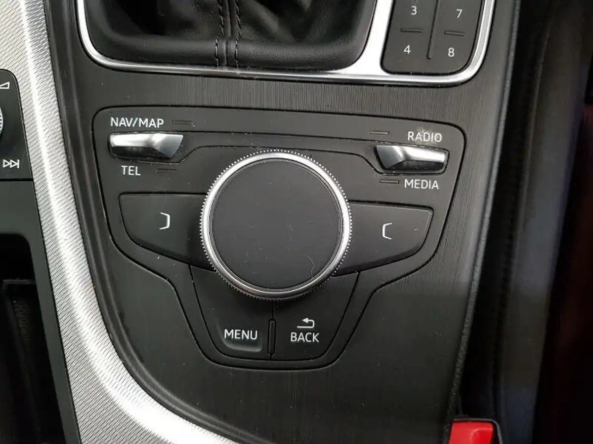 2017-audi-a4-20tdi-ultra-sport-190ps-big-13