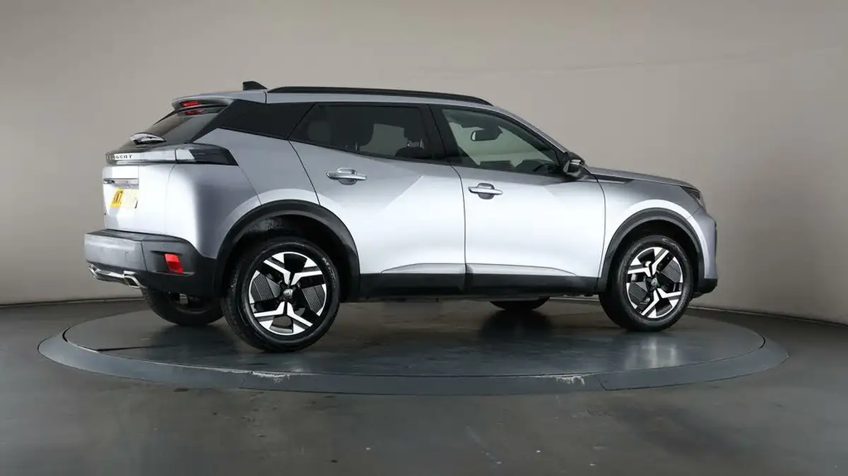 2023-peugeot-2008-suv-12-puretech-allure-big-55