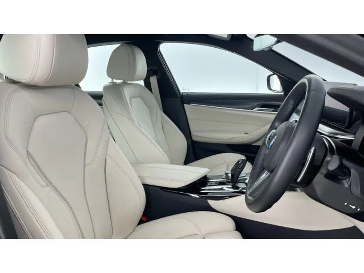 2021-bmw-5-series-20td-520d-xdrive-m-sport-mht-saloon-4d-big-10