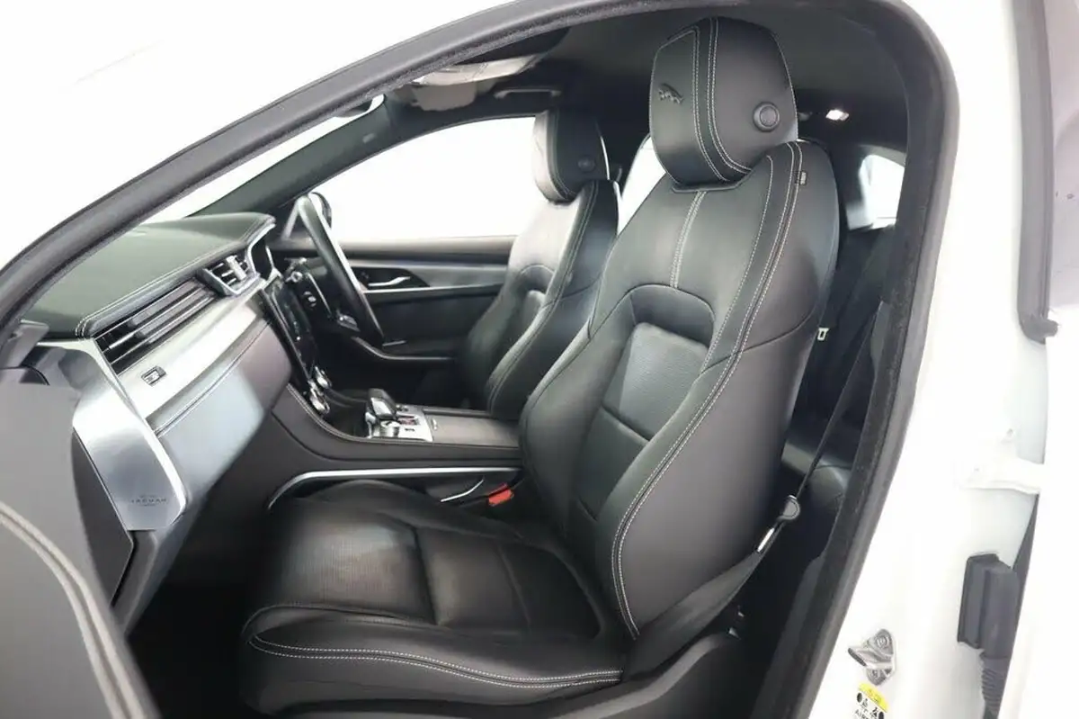 2021-jaguar-f-pace-20-d200-r-dynamic-s-mhev-big-48