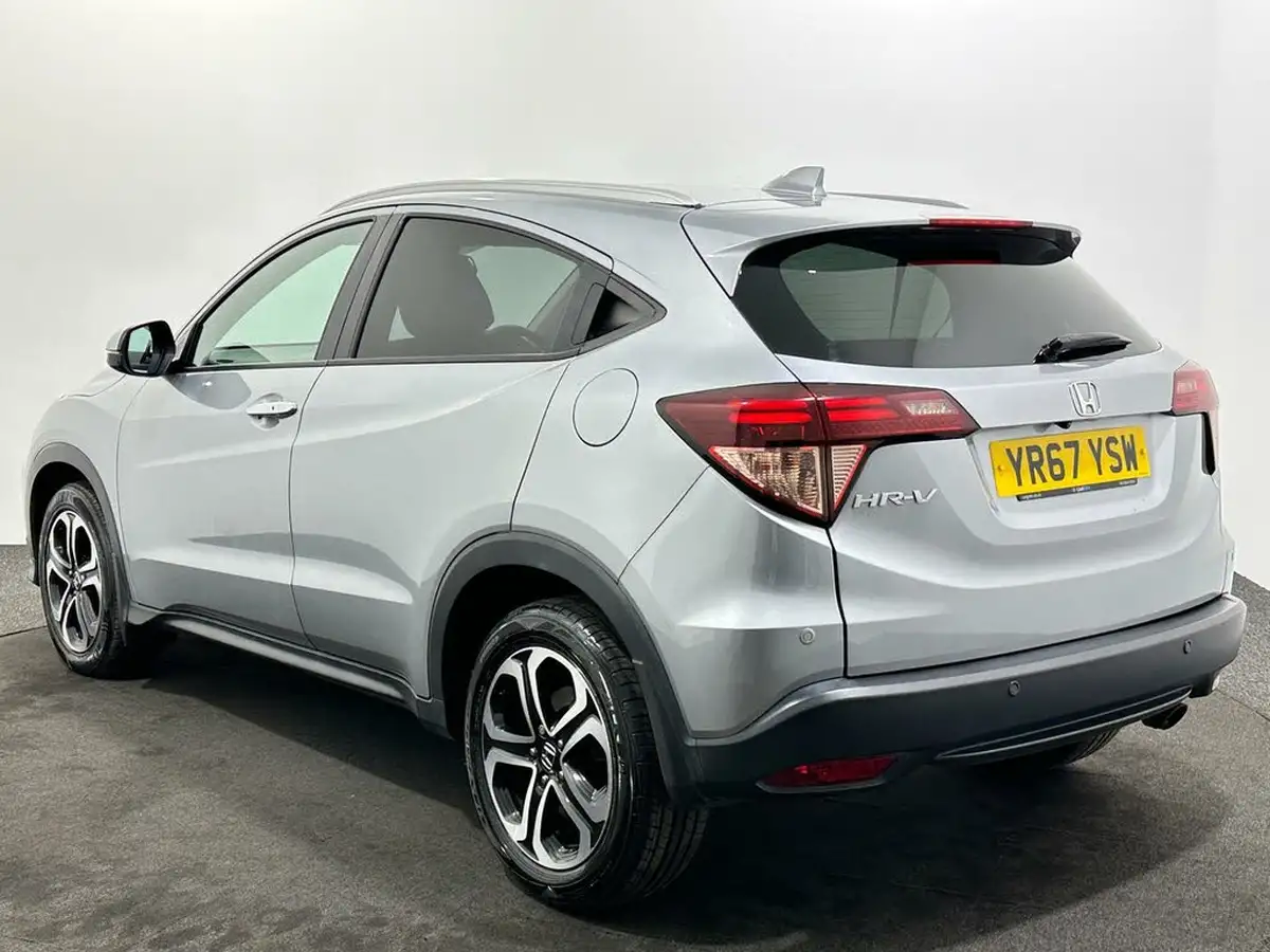 2017-honda-hr-v-15-i-vtec-ex-cvt-big-4