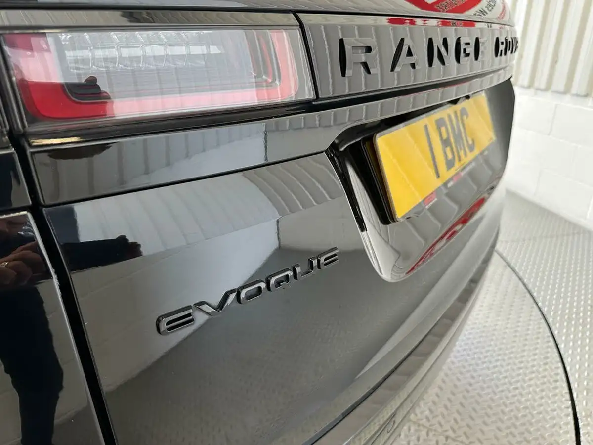 2019-land-rover-range-rover-evoque-20-d180-r-dynamic-se-big-23