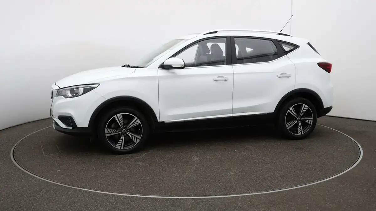 2021-mg-zs-suv-e-exclusive-ev-big-60