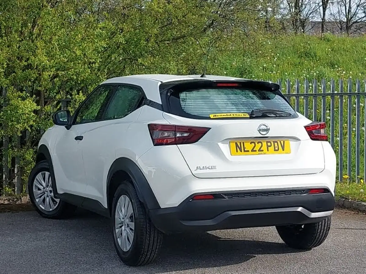2022-nissan-juke-10-dig-t-visia-big-1