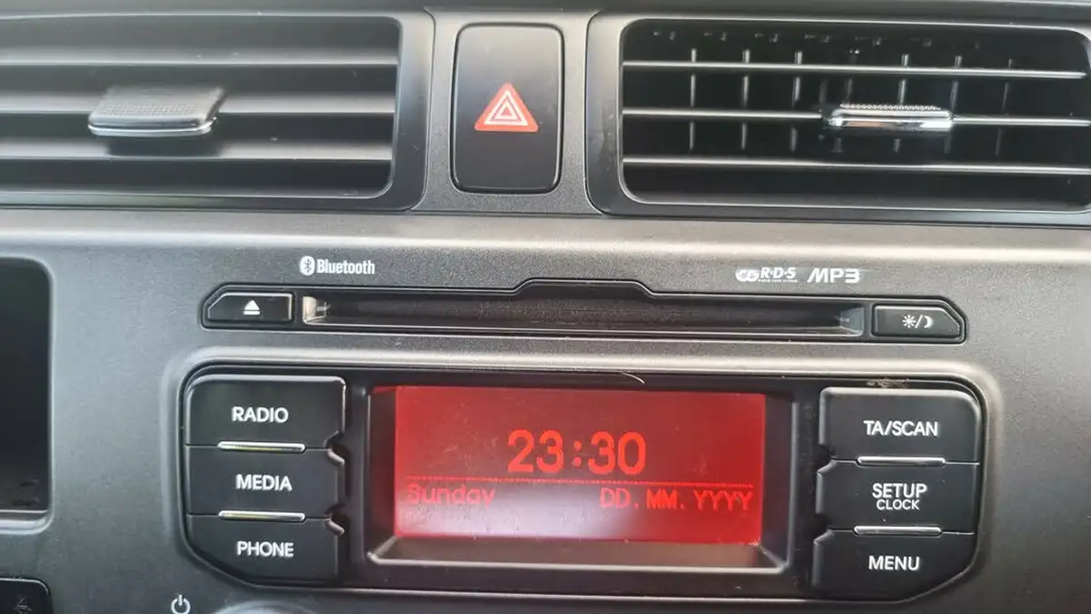 2014-kia-rio-125-2-3d-big-32