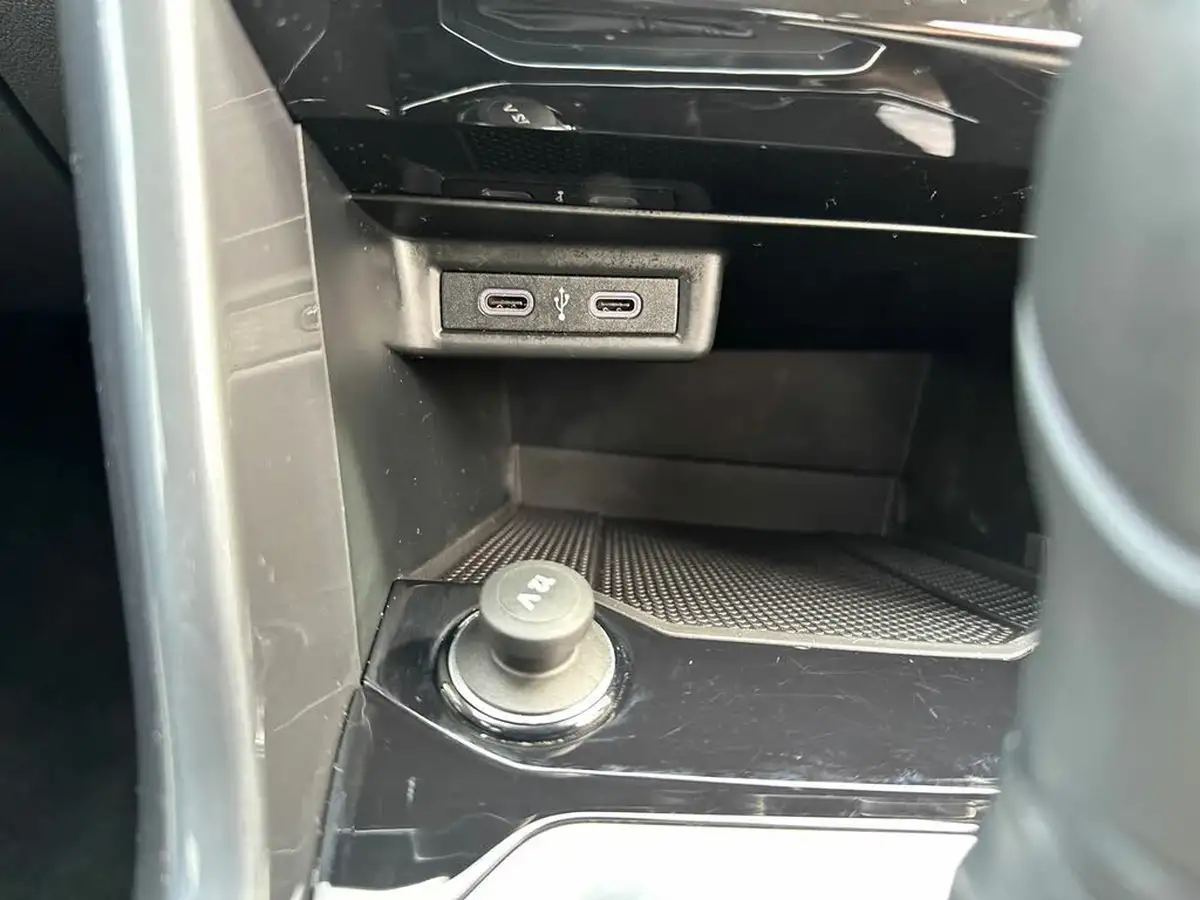 2021-volkswagen-t-roc-15-tsi-sel-dsg-big-23