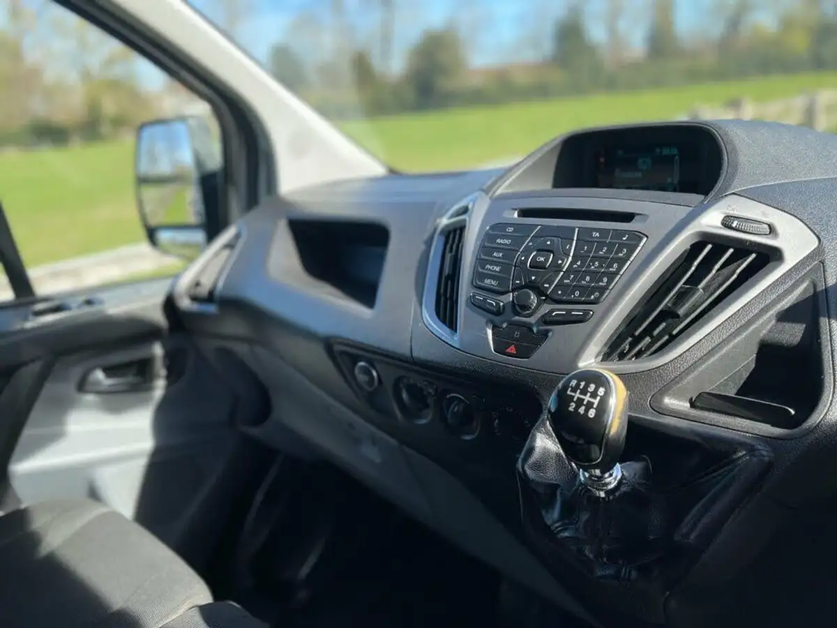 2016-ford-transit-custom-22tdci-270-l1h1-trend-125ps-panel-van-big-14