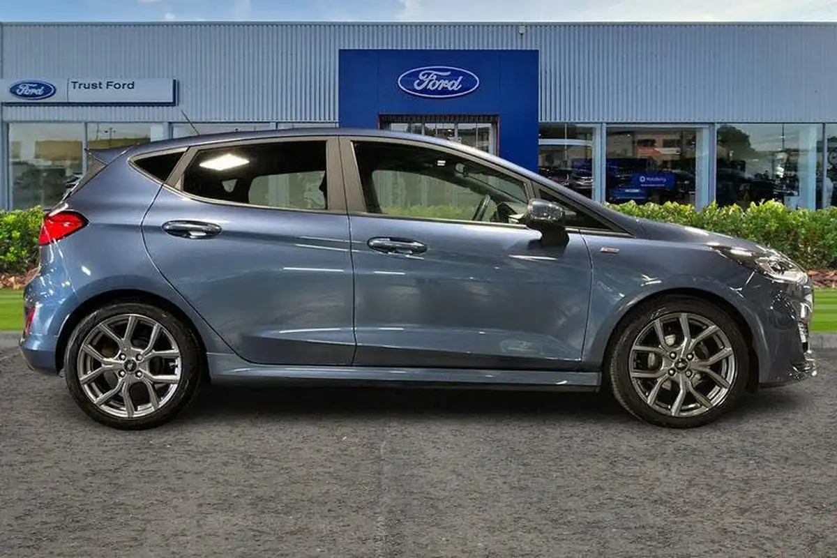 2022-ford-fiesta-10t-st-line-100ps-5d-big-2