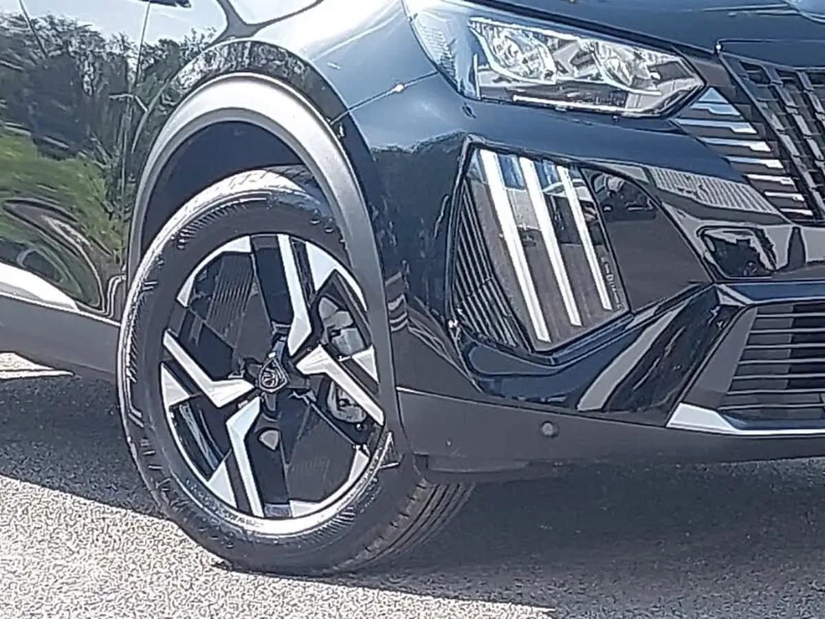 2025-peugeot-2008-suv-12-puretech-allure-130ps-big-8