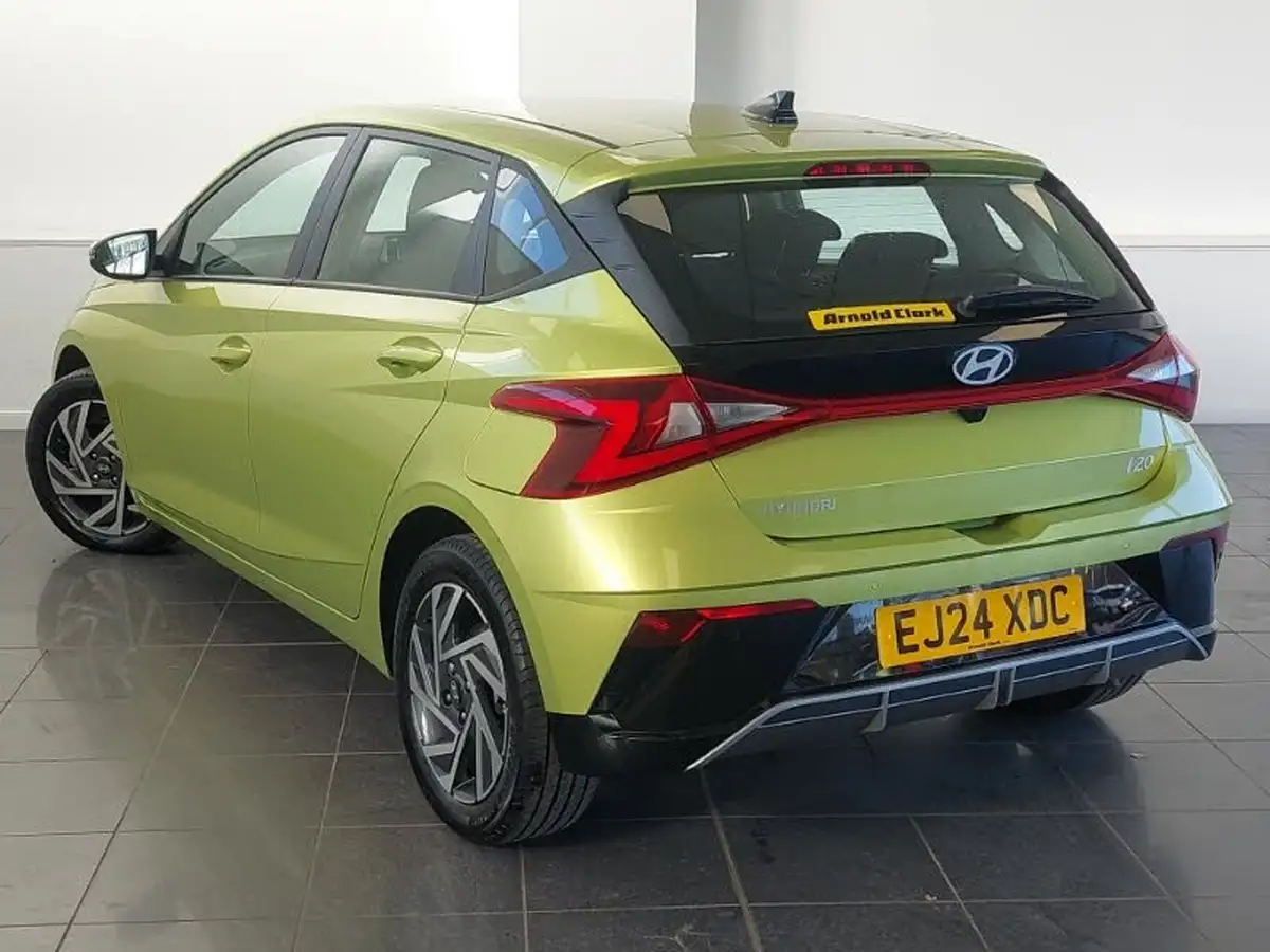 2024-hyundai-i20-10-t-gdi-advance-big-1