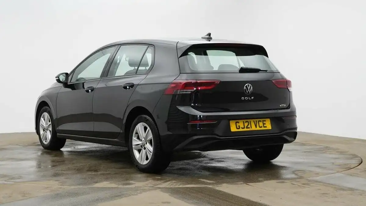 2021-volkswagen-golf-15-etsi-life-130ps-hatchback-big-2