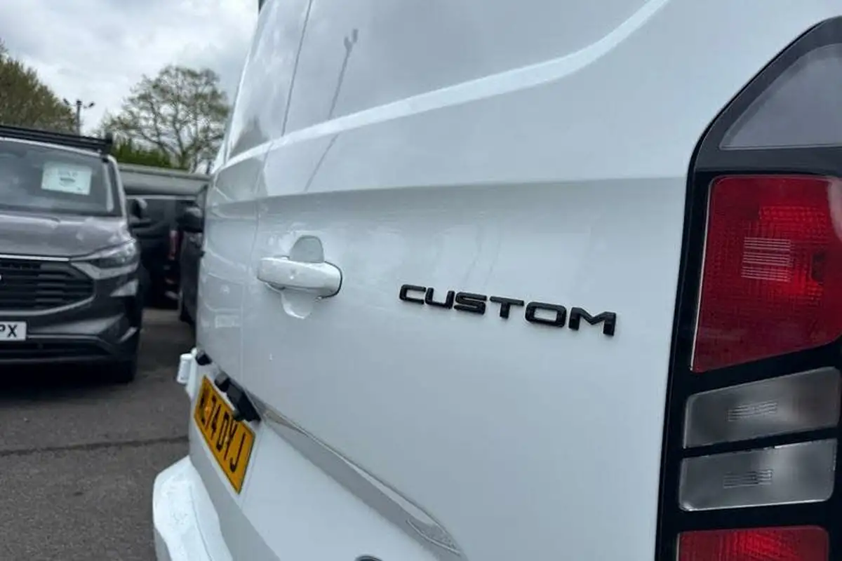 2024-ford-transit-custom-20tdci-280-l1h1-limited-136pseu6e-panel-van-1996cc-big-19
