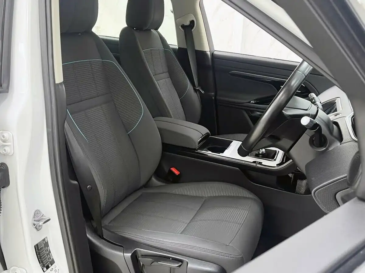 2021-land-rover-range-rover-evoque-20-d165-evoque-big-28