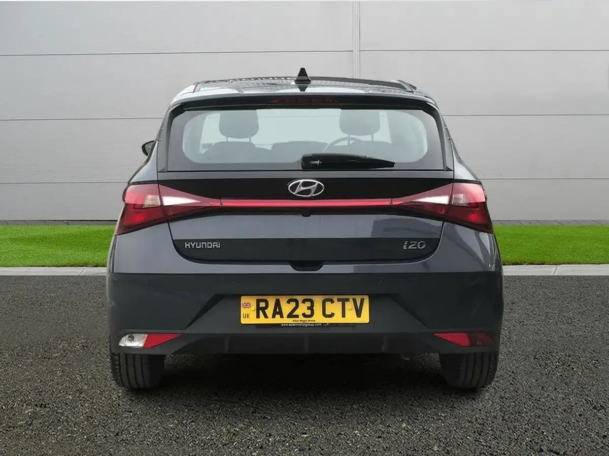 2023-hyundai-i20-10-t-gdi-se-connect-dct-big-5