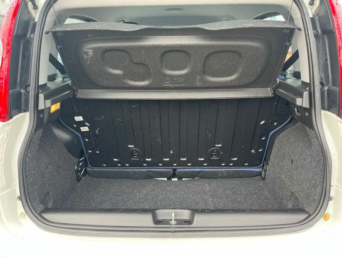 2014-fiat-panda-12-lounge-big-9