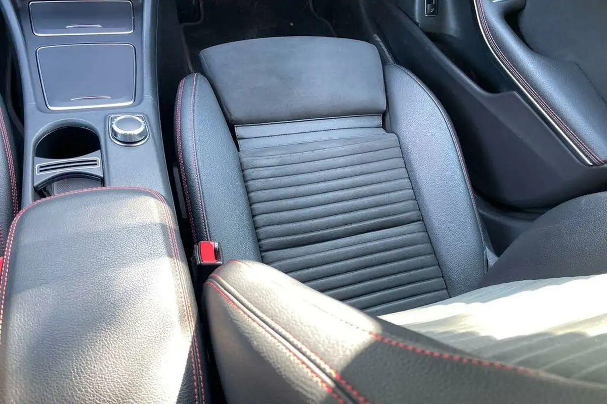 2019-mercedes-benz-gla-class-16-gla-200-amg-line-premiumss-7g-dct-big-32