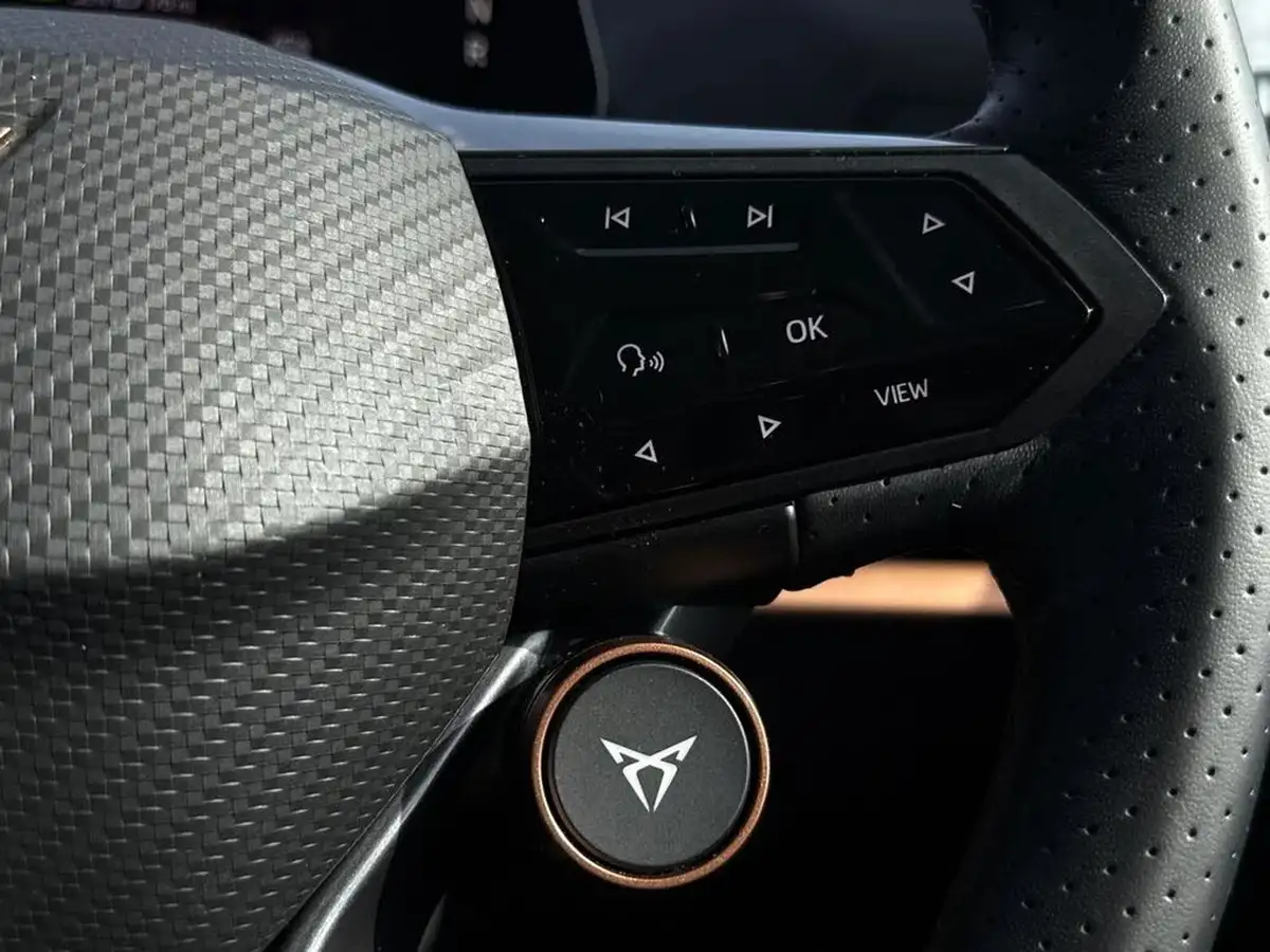 2024-cupra-born-e-vz-big-44