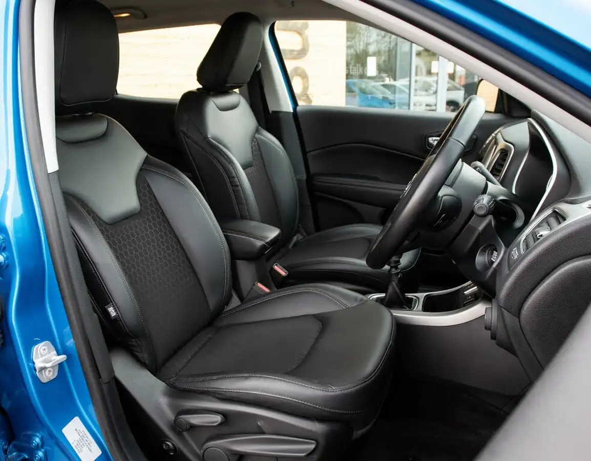 2018-jeep-compass-14-multiair-ii-longitude-big-32