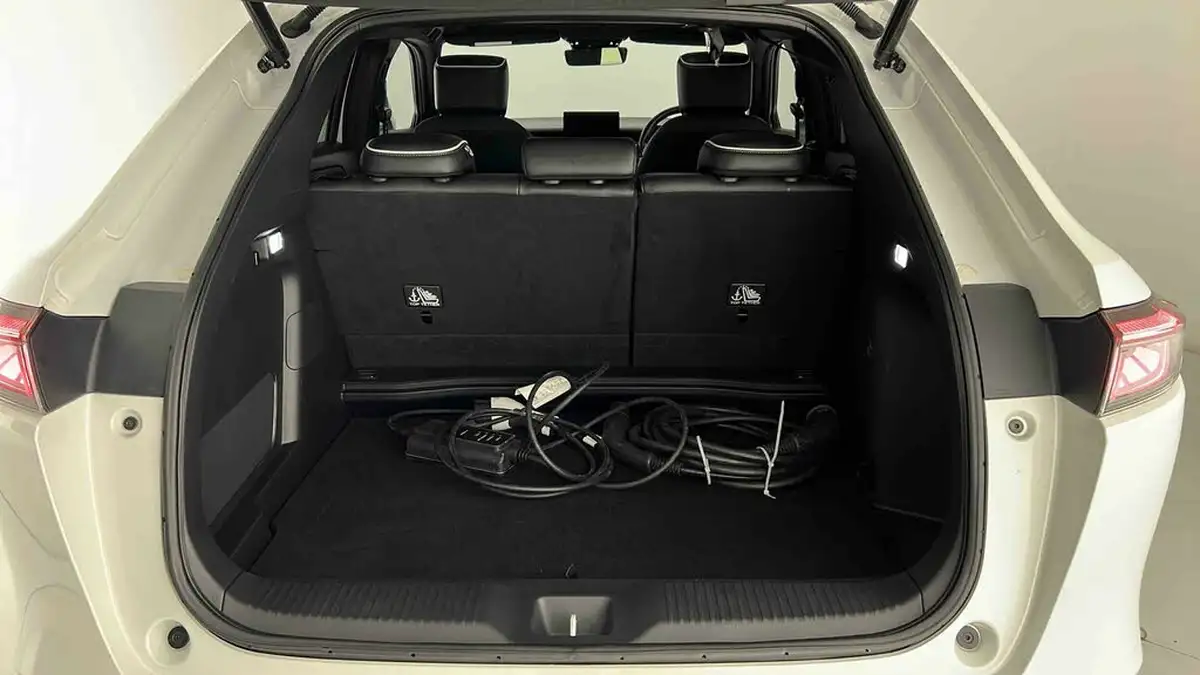 2024-honda-eny1-e-advance-big-11