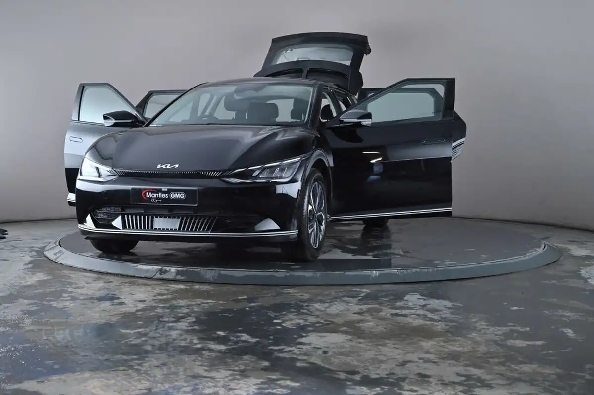 2023-kia-ev6-e-air-big-39