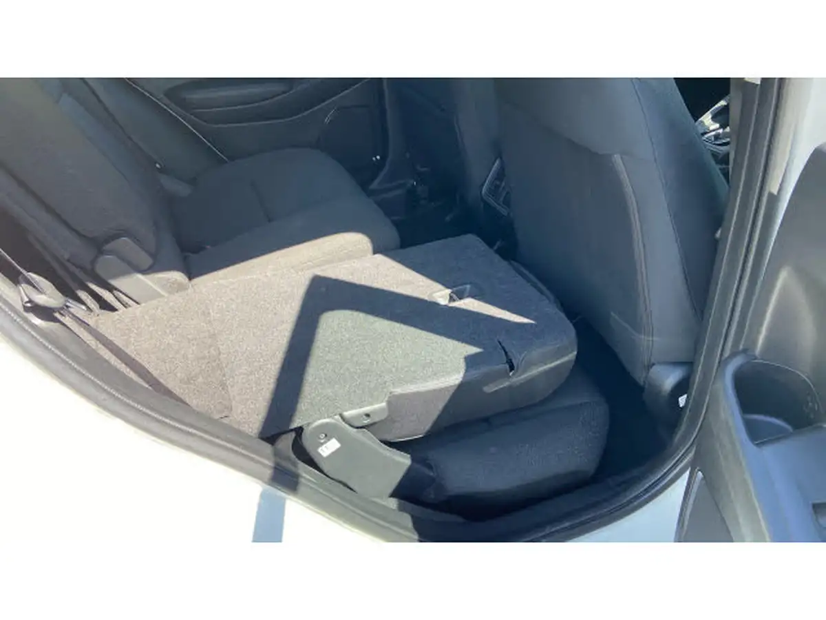 2022-honda-hr-v-15-i-mmd-elegance-big-23