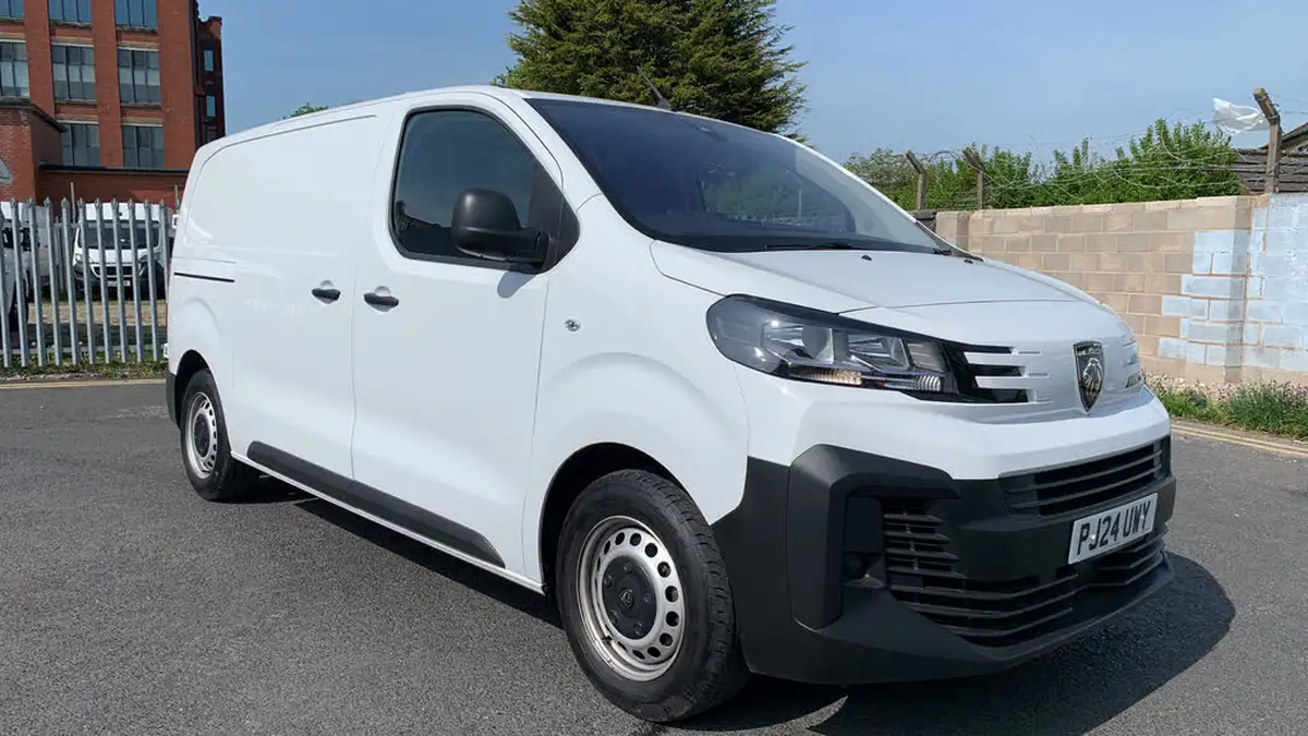 2024-peugeot-expert-20-bluehdi-professional-standard-panel-big-13
