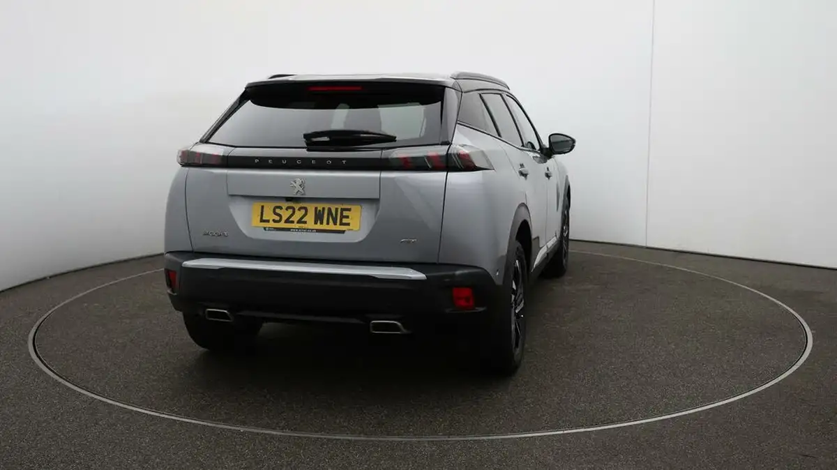 2022-peugeot-2008-suv-12-puretech-gt-big-48