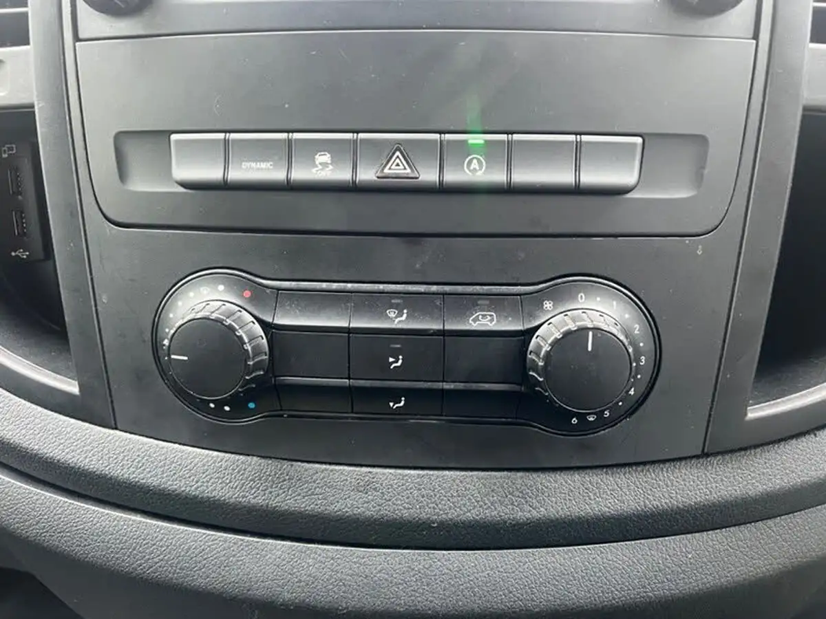 2021-mercedes-benz-vito-20cdi-114-progressive-l2-134bhpeu6dt-panel-1749cc-9g-tronic-big-43