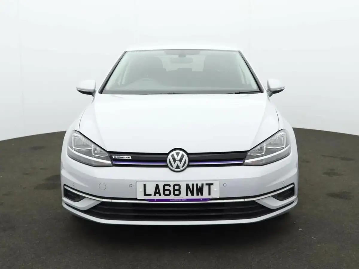 2019-volkswagen-golf-15-tsi-se-nav-130ps-hatchback-5d-dsg-big-1
