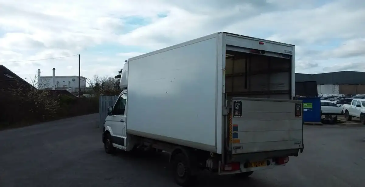 2020-volkswagen-crafter-20tdi-cr35-lwb-startline-140pseu6dt-e-rwd-chassis-cab-big-4