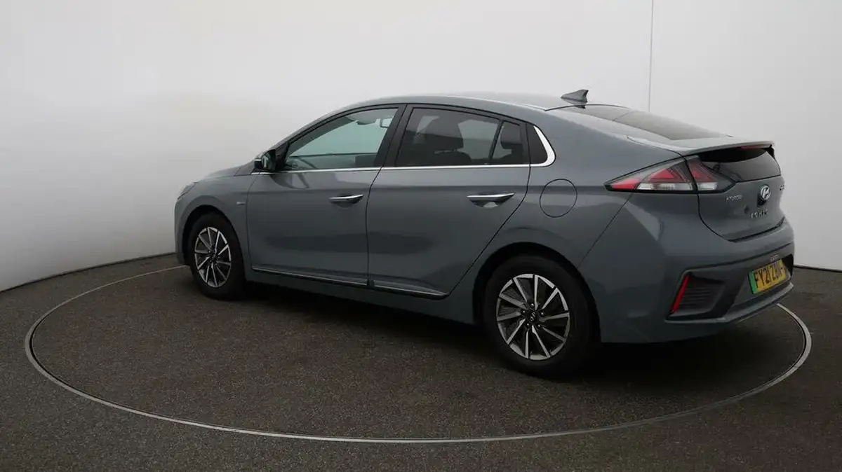 2021-hyundai-ioniq-e-premium-se-electric-100kw-big-57