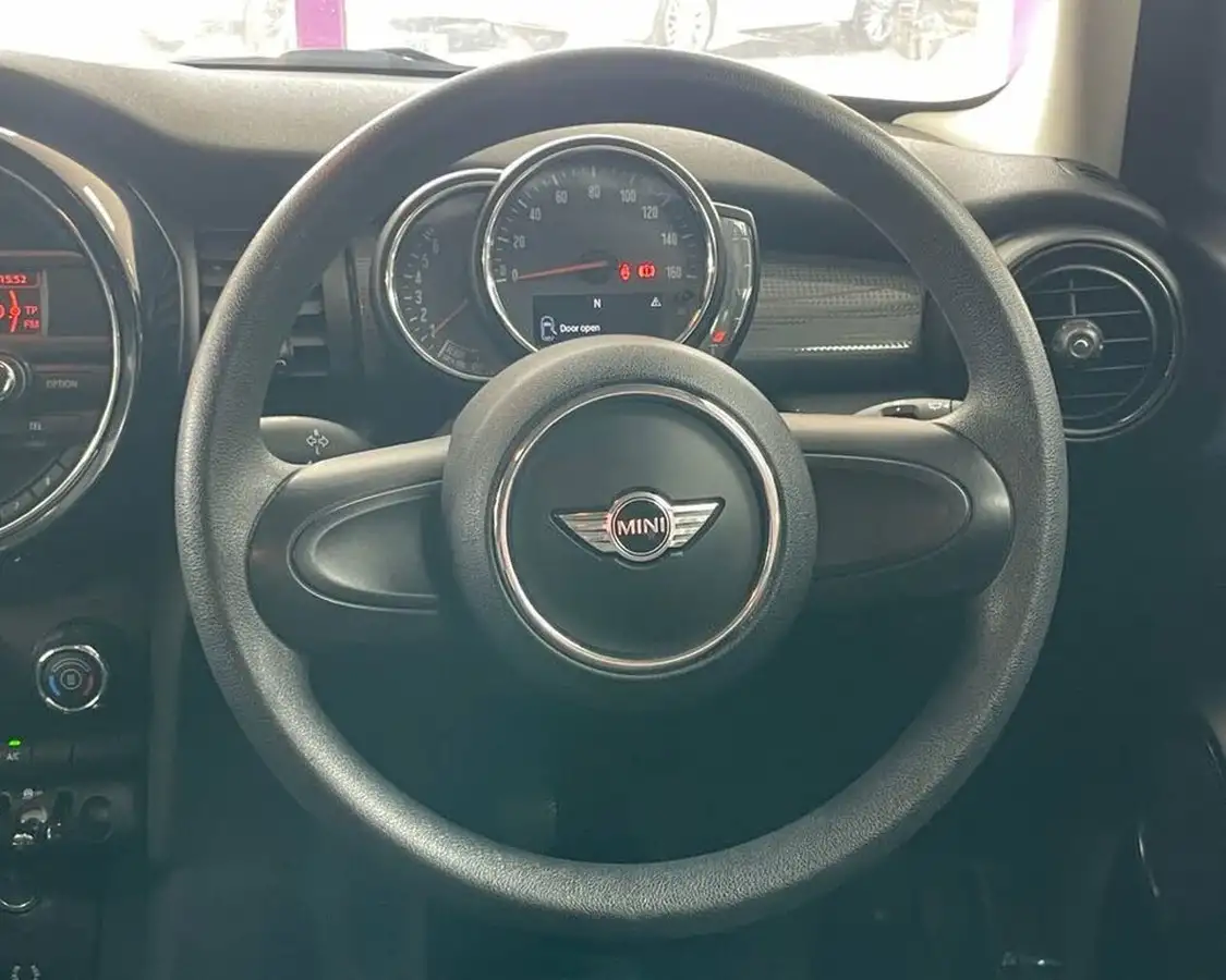 2017-mini-cooper-15-cooper-ss-hatchback-5d-big-28