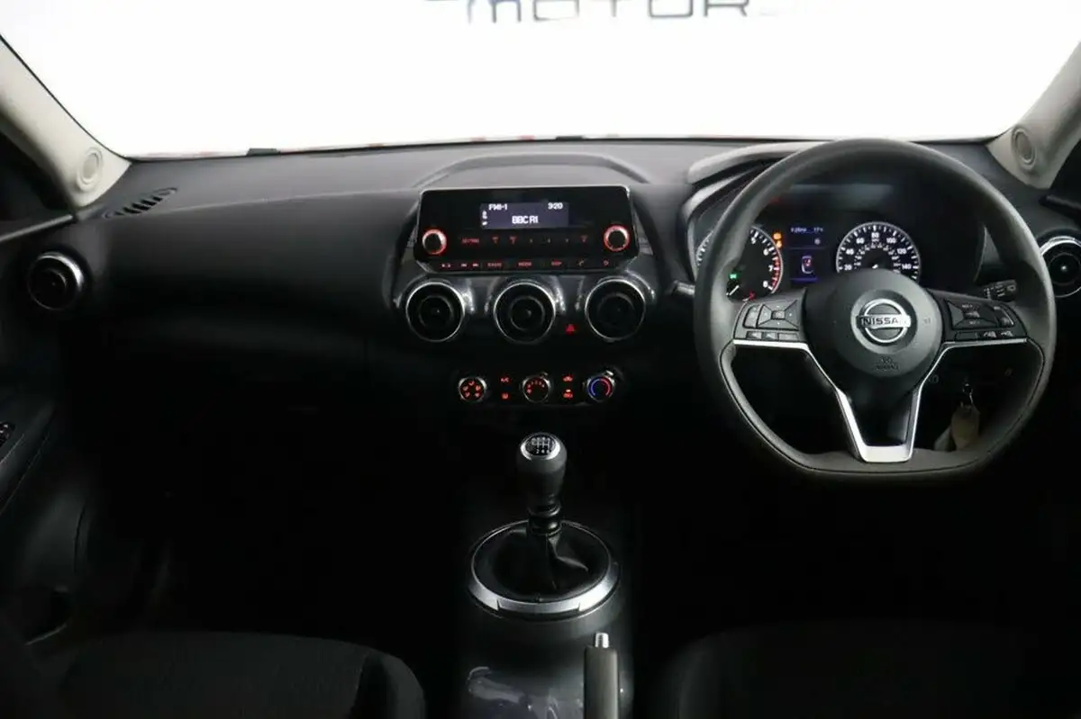 2021-nissan-juke-10-dig-t-visia-big-1