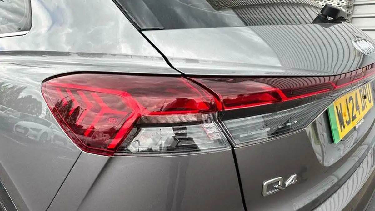 2024-audi-q4-e-tron-45e-sport-station-wagon-auto-big-14