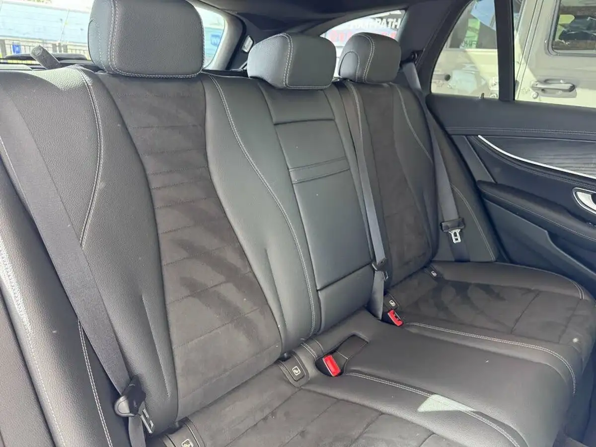 2020-mercedes-benz-e-class-20d-e300d-amg-line-edition-premium-plus-estate-5d-big-14