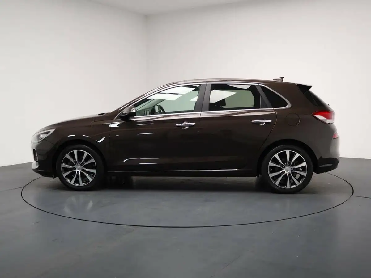 2017-hyundai-i30-14-t-gdi-premium-blue-drive-hatchback-big-7