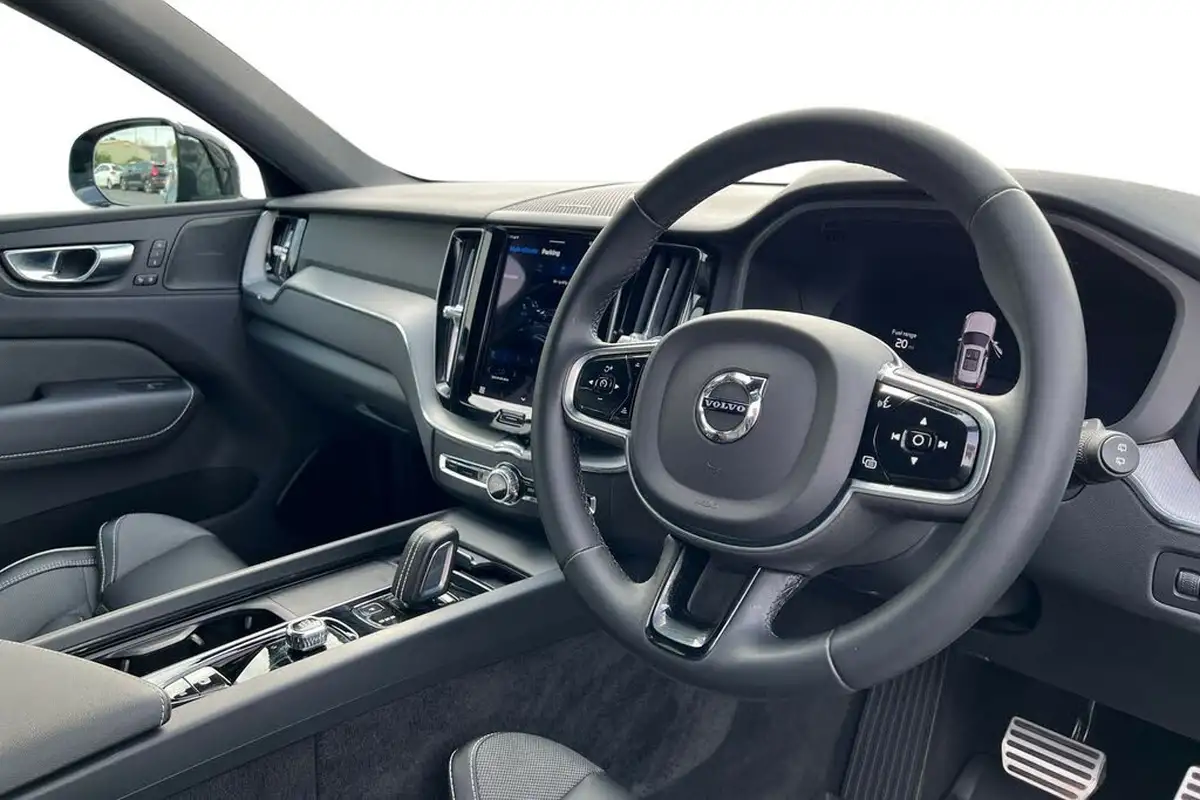 2022-volvo-xc60-20-t8-r-design-pro-455bhp-plug-in-hybrid-big-9