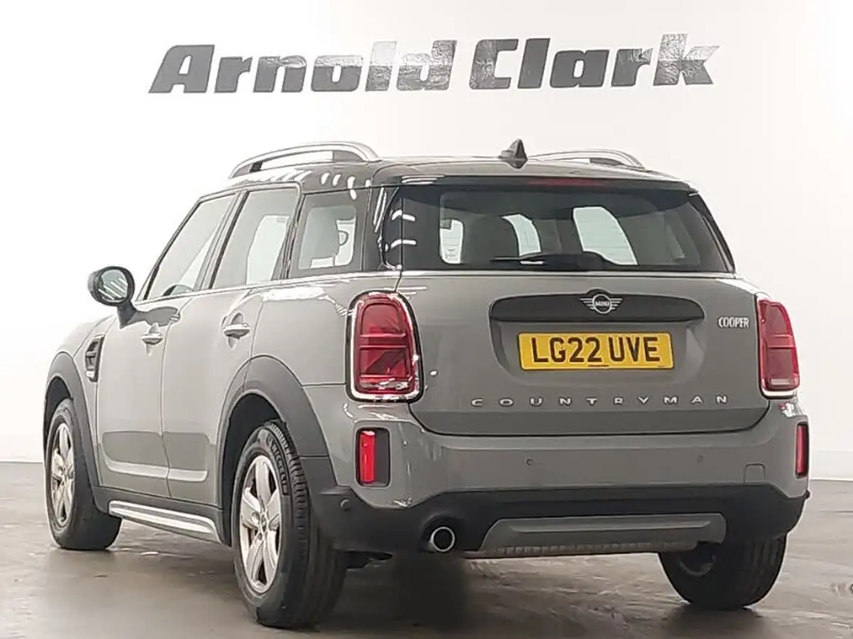 2022-mini-countryman-15-cooper-classic-big-1