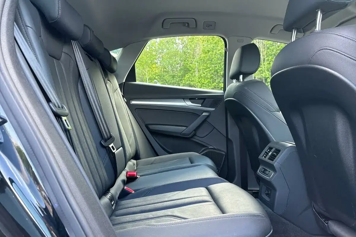 2022-audi-q5-20-45-tfsi-sportback-big-21