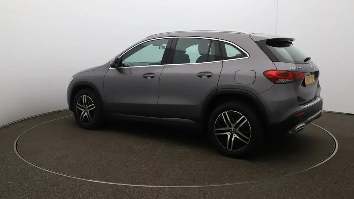2021-mercedes-benz-gla-class-13-gla-200-sport-executive-big-28