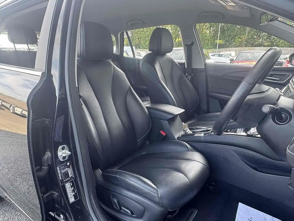 2021-mg-mg5-e-exclusive-ev-long-range-big-21