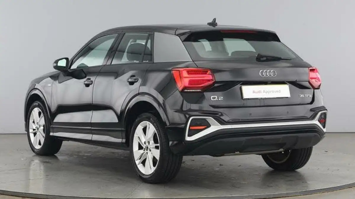 2022-audi-q2-15-35-tfsi-s-line-big-2